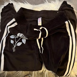 Tween velvet joggers active wear